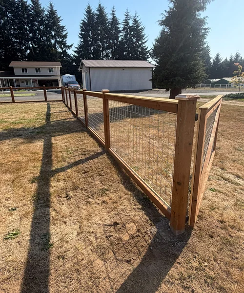 540ft Hug wire fence galvanized on cedar fence with 3 gates in Buckley 